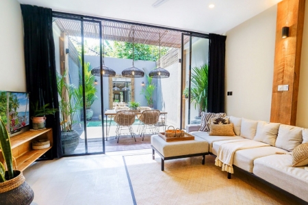 New 2 BR designer townhouse in Canggu