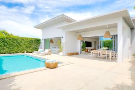 Очаровательная 3-спальная современная вилла с бассейном в Банграке