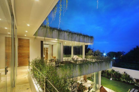 Stunning 5 bedroom designer villa in Canggu