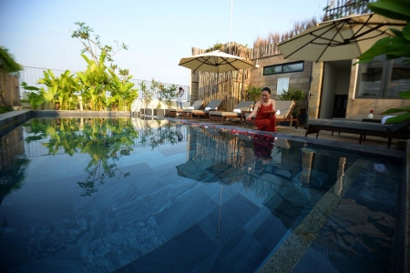 Beautiful 1 bedroom apartment with pool, Da Nang