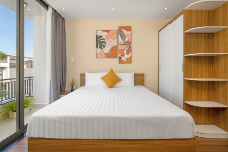 Sunny 1 bedroom apartment near the beach, Da Nang