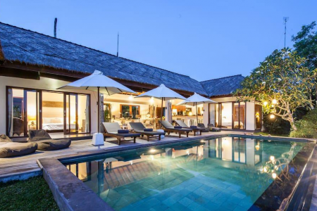 4 bedroom villa with rice field views in Buduk, Canggu