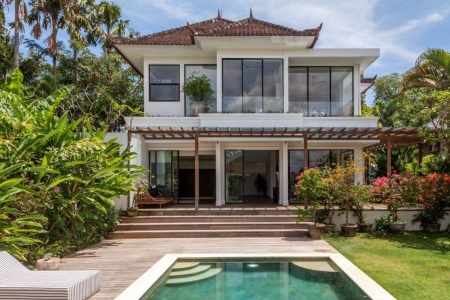 Luxury 4 BR Villa in Echo Beach, Canggu