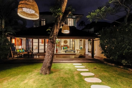 3 bedroom villa with tropical garden, Seminyak