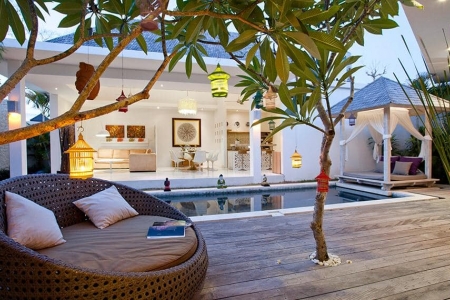 Стильная 3 спальная вилла с бассейном в Оберой, Семиньяк