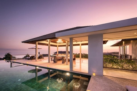Вилла на 4 спальни с красивым видом на океан, Улувату