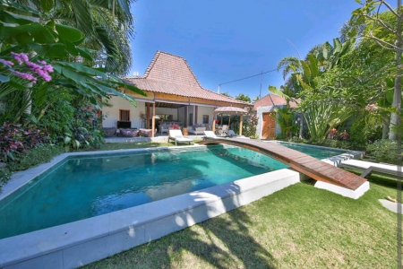 4 bedroom Joglo style villa with pool, Seminyak