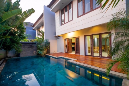 Delightful 4 bedroom villa in a private complex, Seminyak