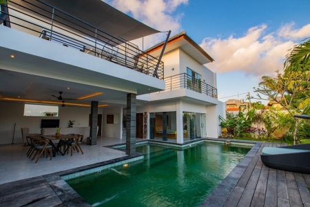 Comfortable 3 bedroom villa in Seminyak with private pool