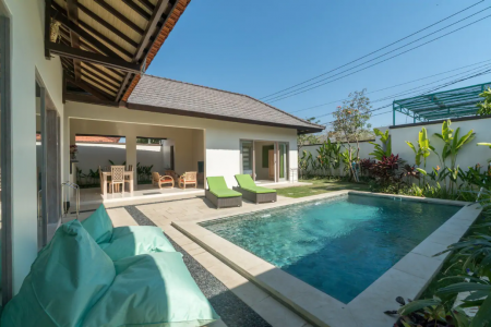 Modern villa, 5 bedroom oasis in the center of Bukit