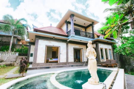 Вилла на 3 спальни с великолепным видом в окружении зелени, Убуд