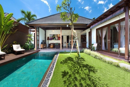 Stylish 3 bedroom villa in a prime location in Seminyak