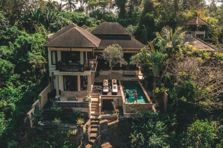 Невероятная 4 спальная вилла с приватным бассейном и видом на джунгли, Убуд