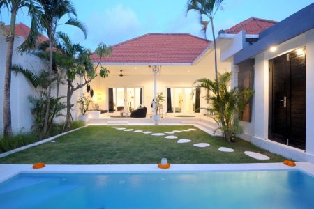 Абсолютно новая 2 спальная вилла в районе Семиньяк