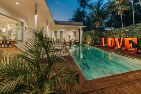 Luxury 5-bedroom villa with private pool and jacuzzi, Seminyak