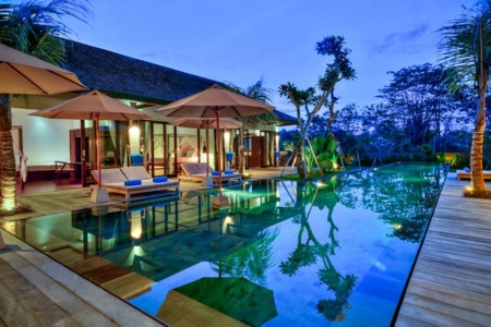 Комфортная вилла на 5 спален с 25 м бассейном, Букит