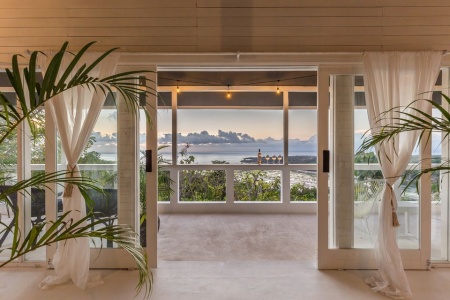 Эксклюзивная 4 спальная вилла с видом на океан, Нуса Сенинган