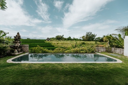 Дизайнерская 4 спальная вилла с видом на рисовое поле, Чангу (Сесех)