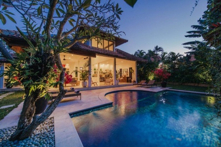 Частная 2 спальная вилла в тихой локации Семиньяка