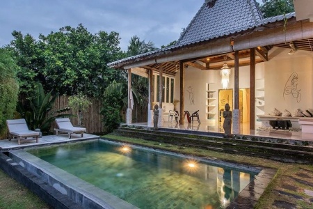 3 спальная вилла в балийском стиле в Чангу