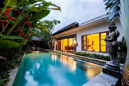 Уютная 2 спальная вилла с бассейном в тихой локации Умаласа