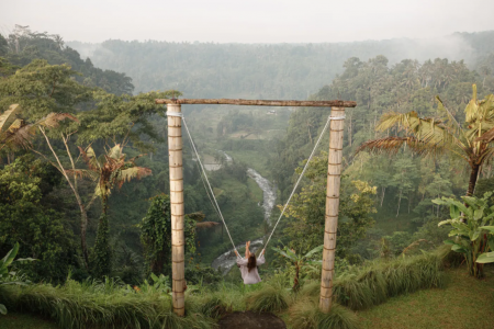 2 bedroom bamboo house overlooking the river, Selat