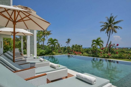 Beautiful 3 bedroom villa with pool on the north coast in Umeanyar