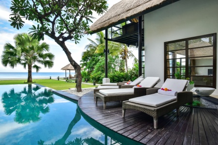 Lovely 3 bedroom villa by the sea, Lovina