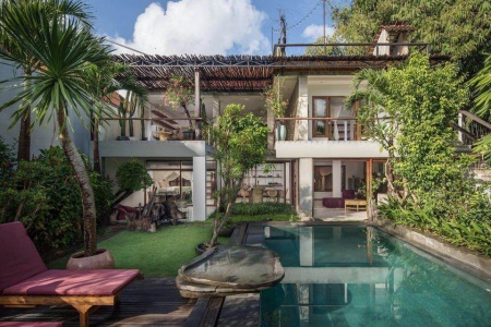 2 спальная стильная вилла с бассейном в Умаласе