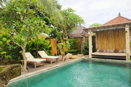 Уютный 1 спальный дом с бассейном и зеленым садом, Убуд