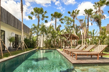 Роскошная 4 спальная вилла в Умаласе