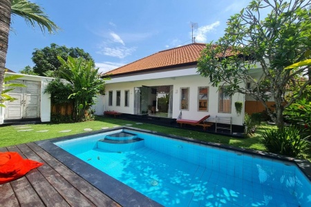 Lovely 2 bedroom villa with private garden and pool, Umalas