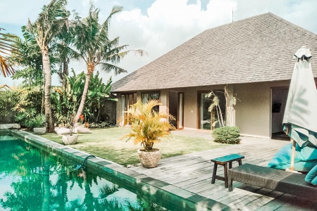 Authentic 3 bedroom villa with pool in Umalas