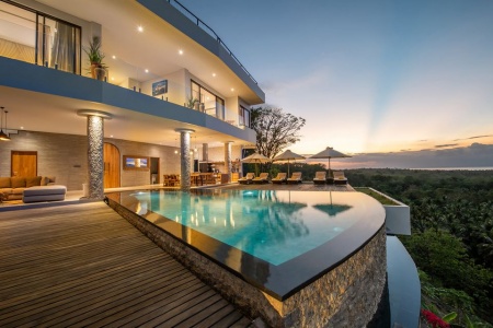 Incredibly exclusive 5 bedroom villa on top of a hill, Nusa Penida