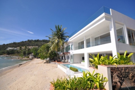 3 bedroom beach villa in Patong